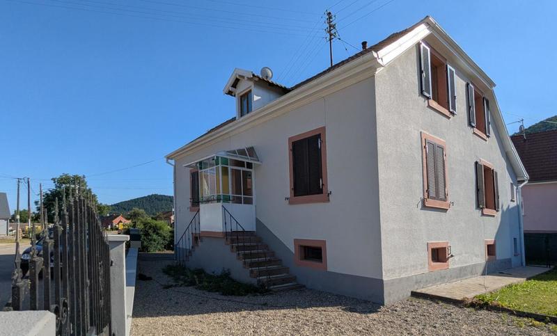 Maison - 130 m² - 8 pièces