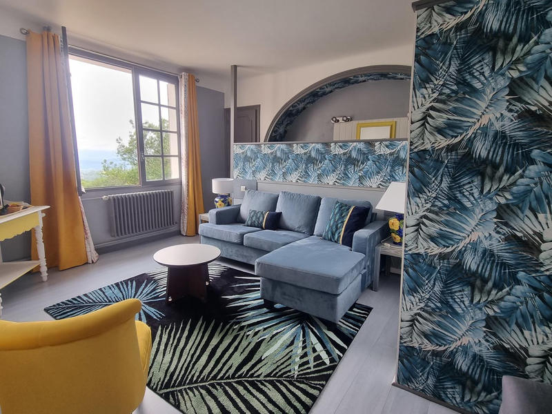 Propriété - 660 m² - 20 pièces