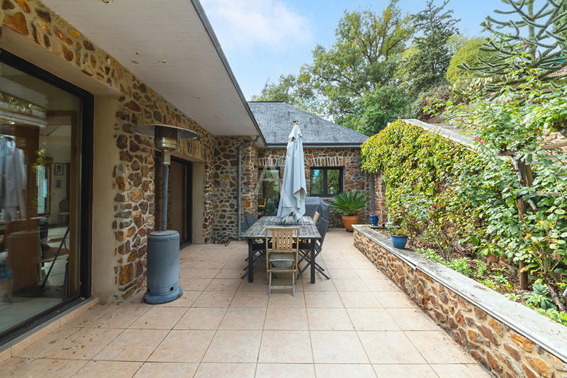 Maison - 178 m² - 6 pièces
