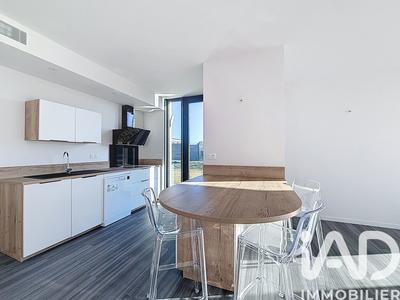 Maison - 104 m² - 5 pièces