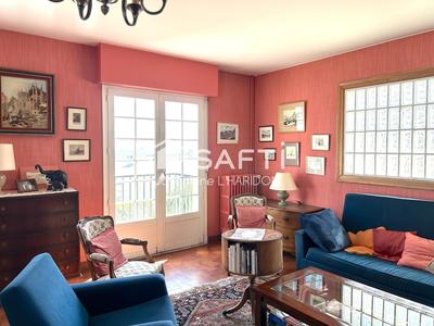 Maison - 161 m² - 7 pièces