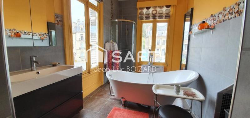 Appartement - 163 m² - 7 pièces