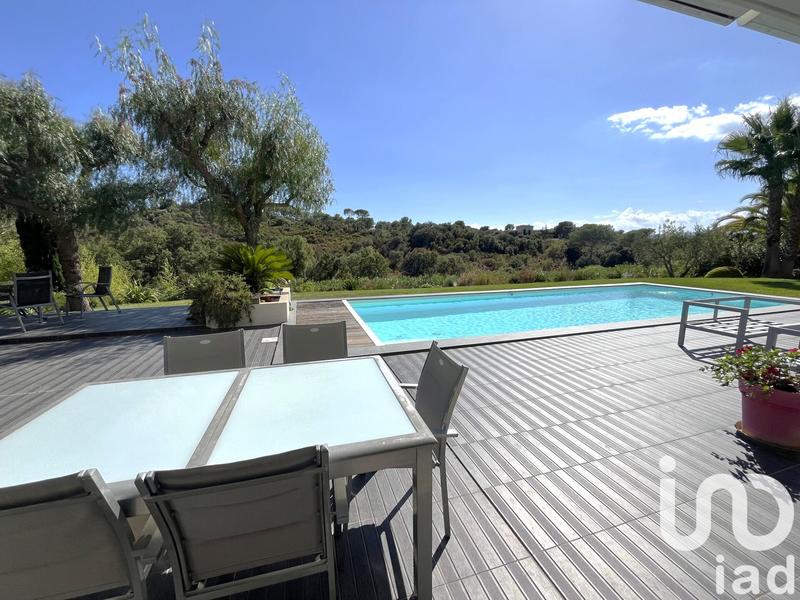 Maison de maîtres - 185 m² - 6 pièces