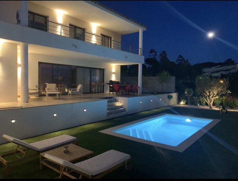 Villa - 160 m² - 4 pièces