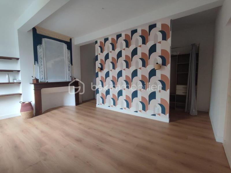 Corps de ferme - 315 m² - 10 pièces