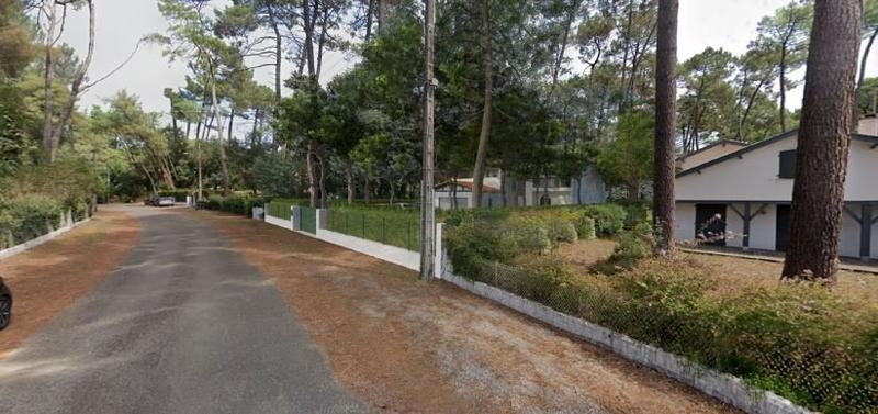 Terrain de lotissements - 1 390 m²