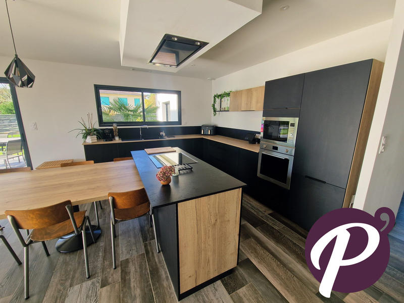 Maison contemporaine - 158 m² - 6 pièces