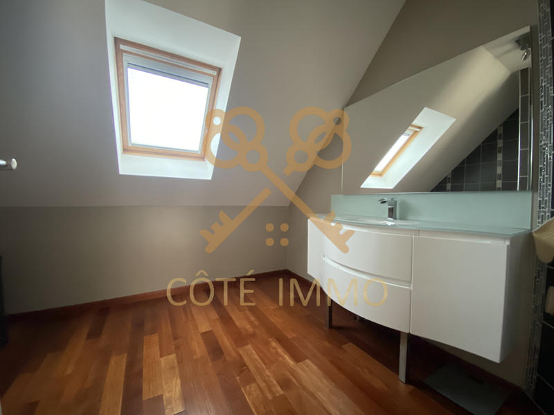 Maison - 102 m² - 5 pièces