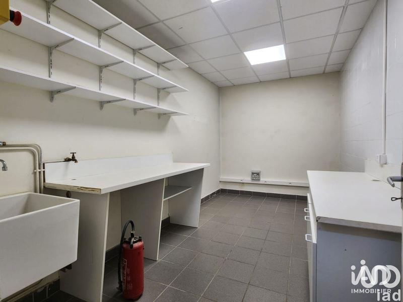 Local commercial - 143 m²