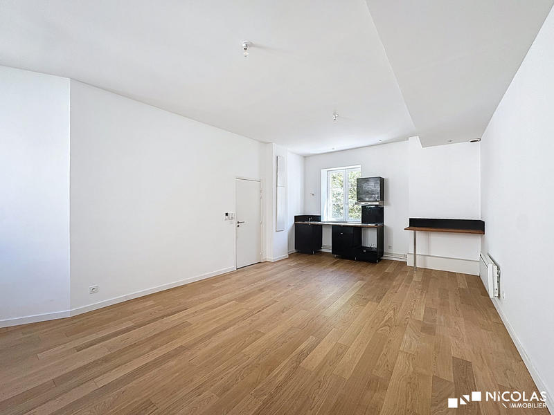 Appartement - 82 m² - 3 pièces