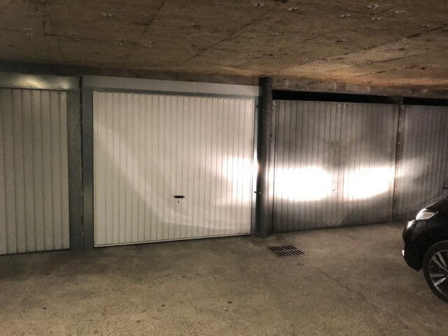 Parking / Garage - 12 m²