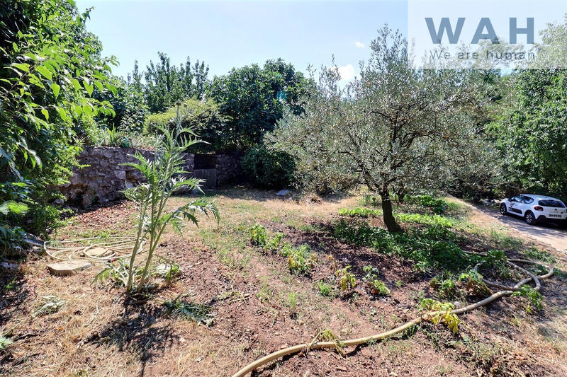 Maison de village - 80 m² - 4 pièces