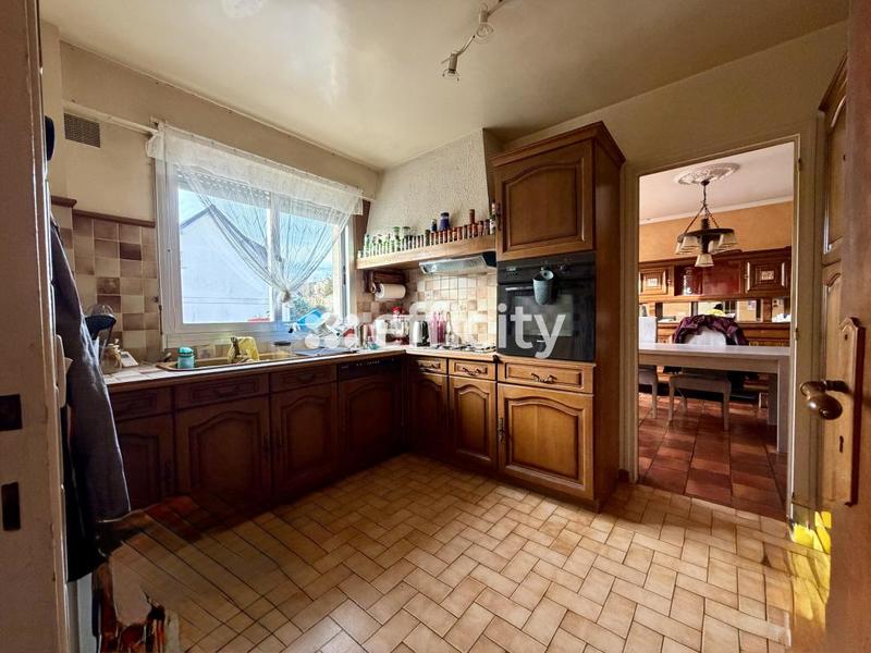 Pavillon - 132 m² - 8 pièces