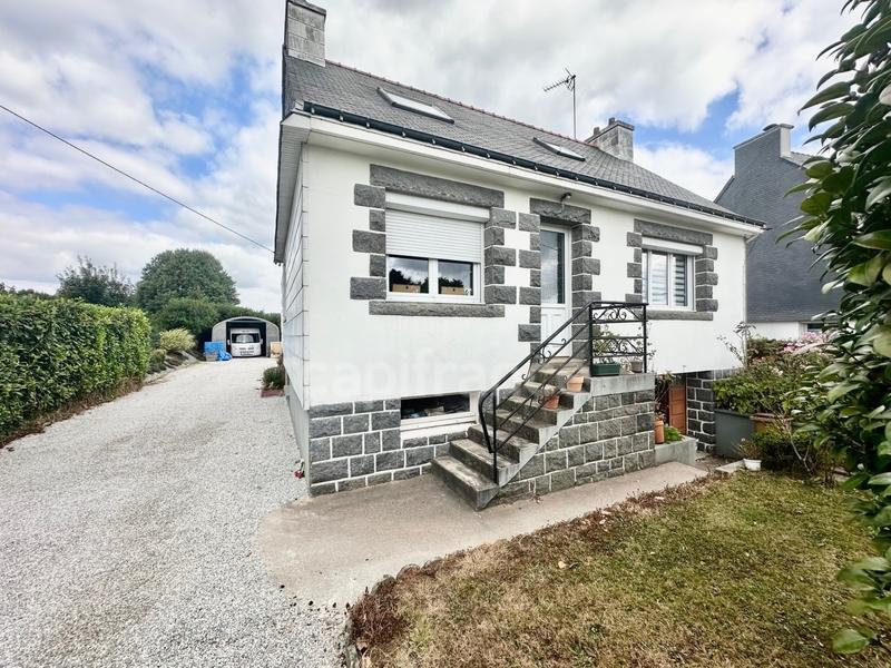 Maison - 140 m² - 6 pièces