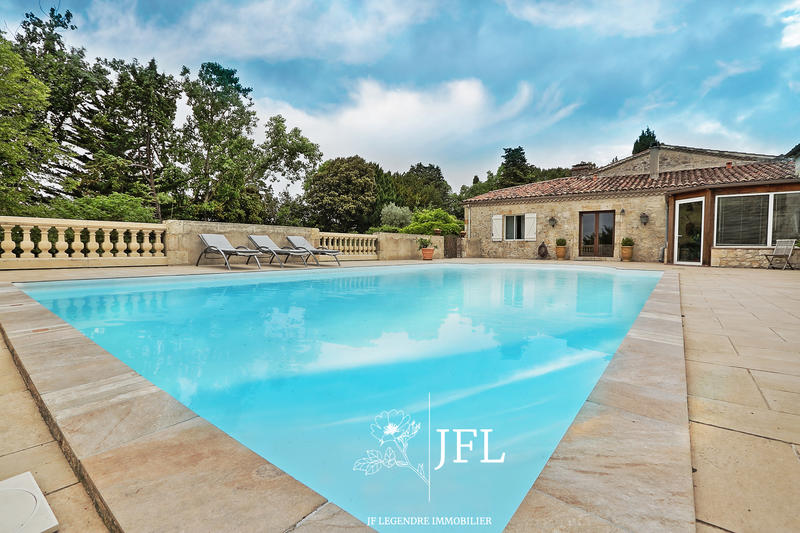 Maison ancienne - 203 m² - 7 pièces