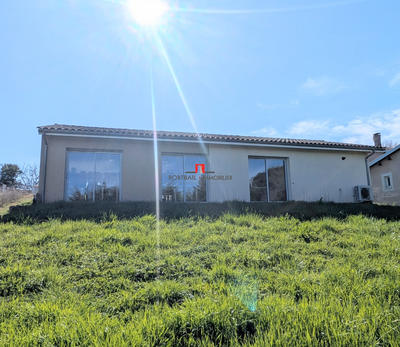 Maison - 105 m² - 3 pièces