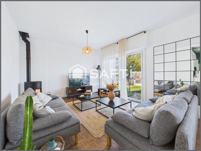 Maison - 104 m² - 3 pièces