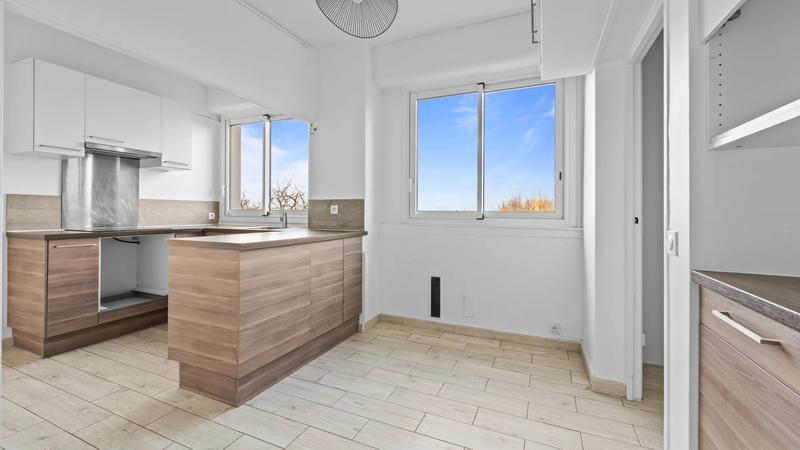 Appartement - 147 m² - 7 pièces