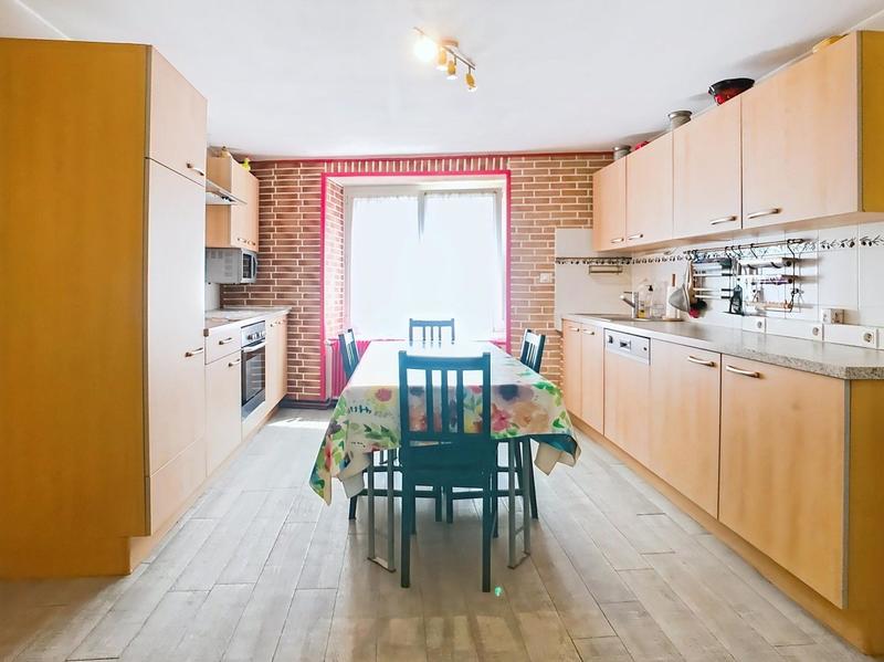 Maison - 163 m² - 7 pièces