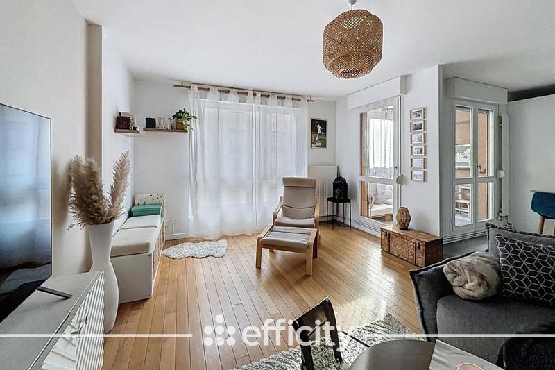 Appartement - 92 m² - 4 pièces