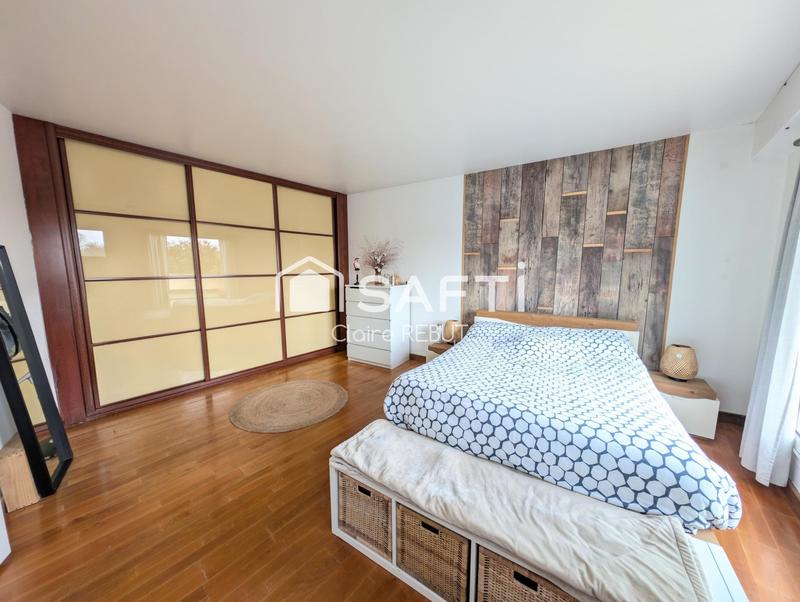 Appartement - 111 m² - 5 pièces