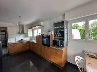 Maison - 161 m² - 6 pièces