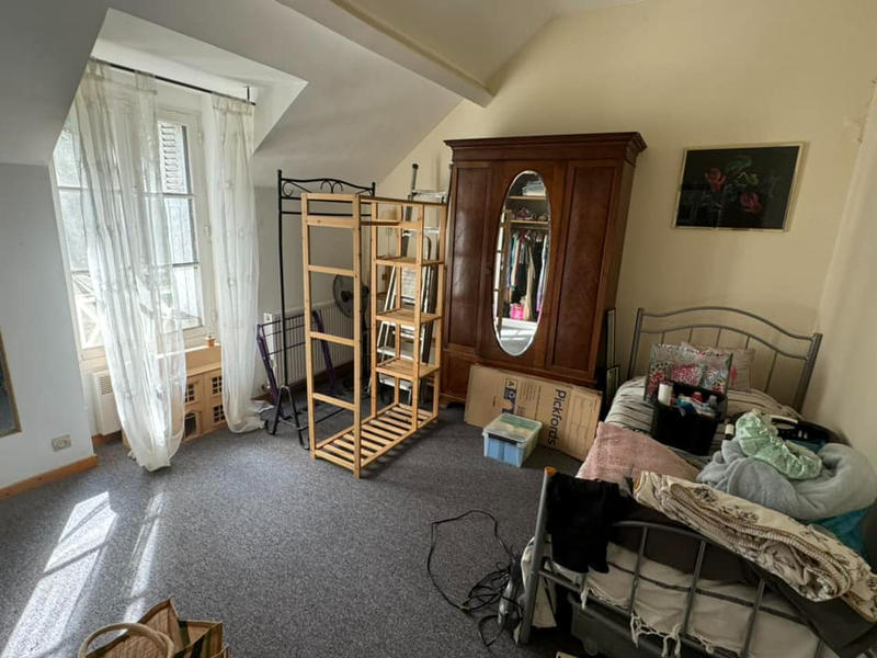 Maison - 207 m² - 9 pièces