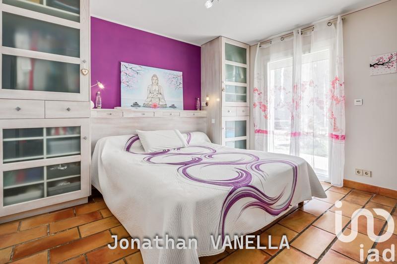 Maison - 238 m² - 8 pièces