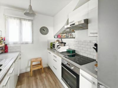 Appartement - 83 m² - 4 pièces