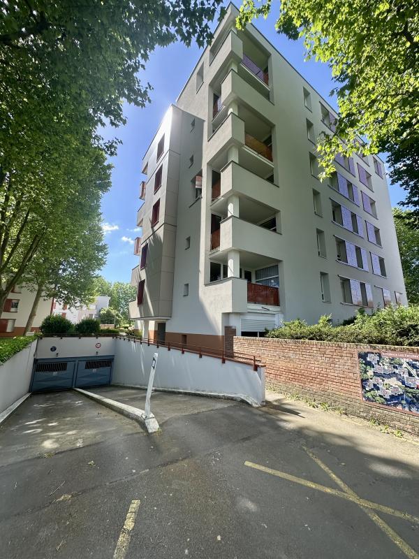 Appartement ancien - 77 m² - 3 pièces