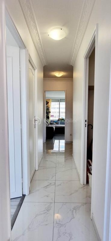 Appartement - 86 m² - 4 pièces