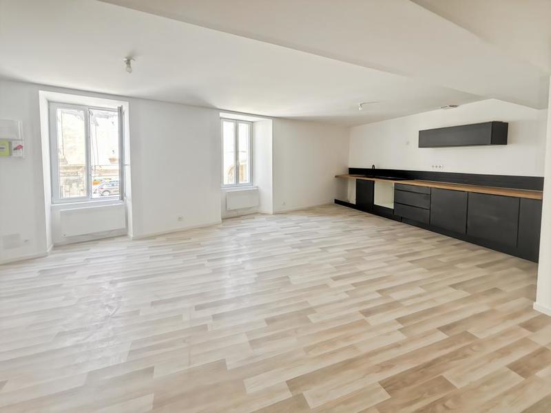 Immeuble - 140 m² - 6 pièces