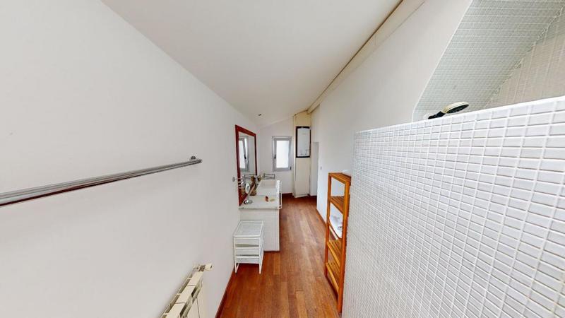 Appartement - 90 m² - 3 pièces