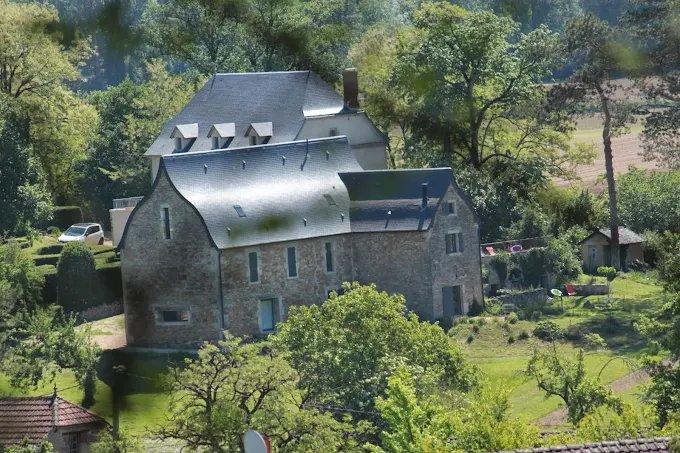 Maison de maîtres - 600 m² - 13 pièces