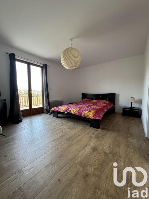 Maison - 195 m² - 8 pièces