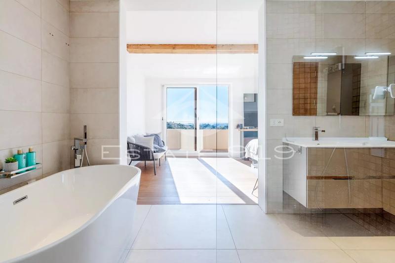 Villa - 400 m² - 8 pièces