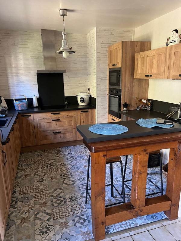 Maison - 90 m² - 5 pièces