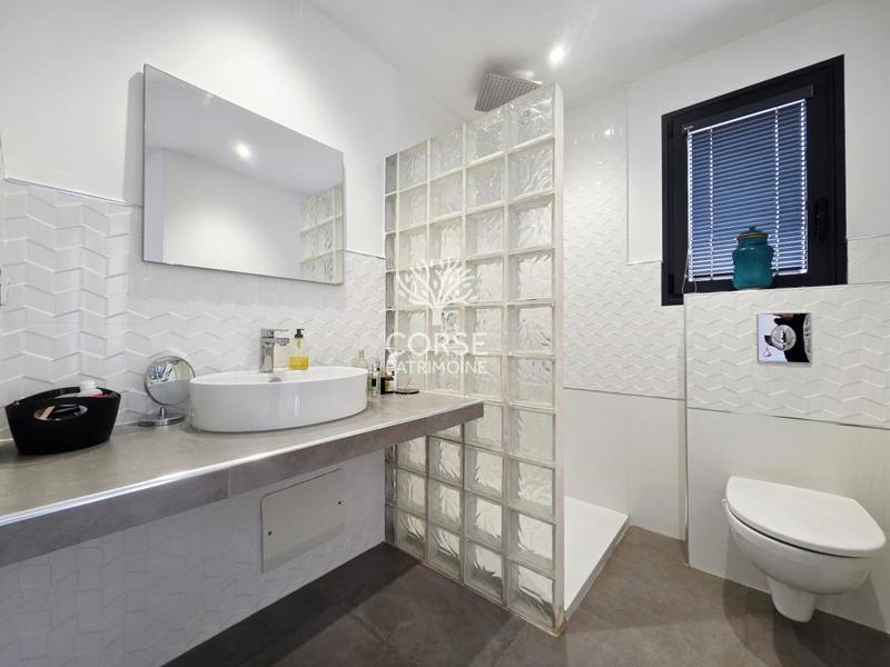 Maison de ville - 108 m² - 5 pièces