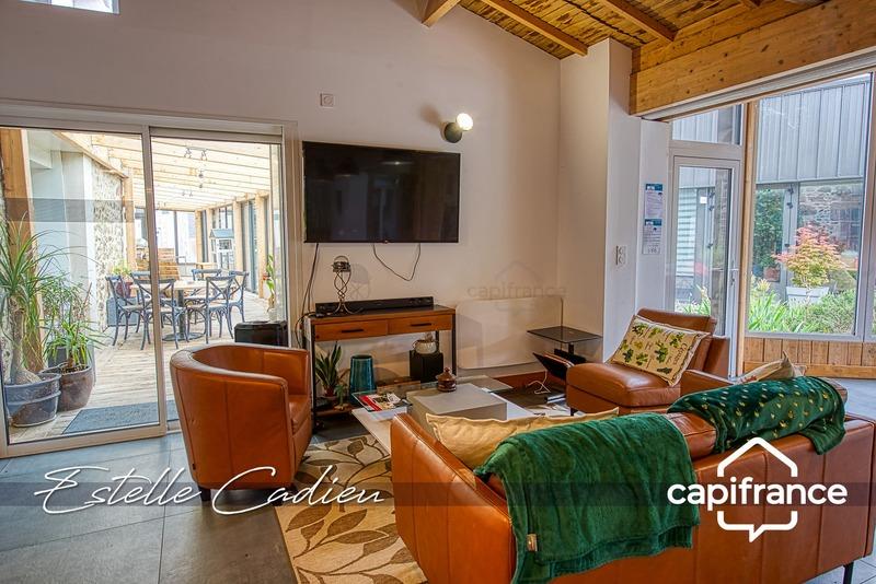 Propriété - 417 m² - 20 pièces