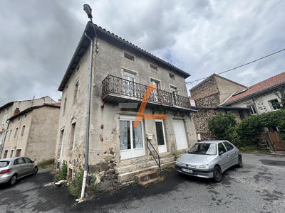 Maison de village - 152 m² - 10 pièces