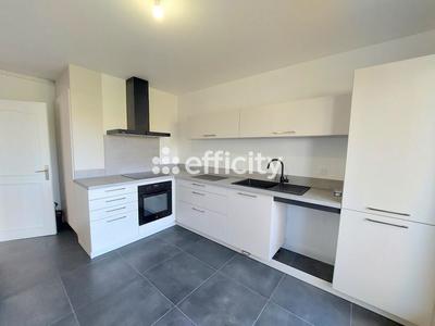 Appartement - 150 m² - 6 pièces