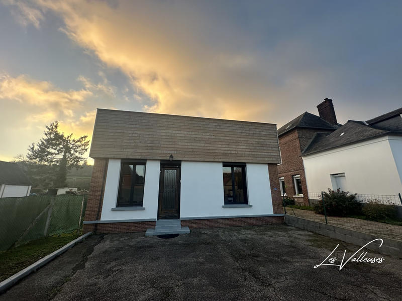 Maison - 90 m² - 4 pièces