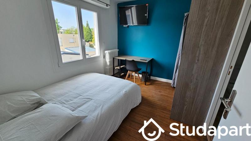 Chambre - 14 m² - 1 pièce