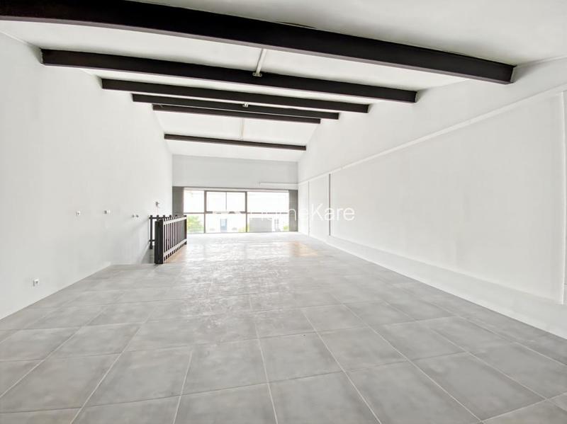 Local commercial - 230 m²