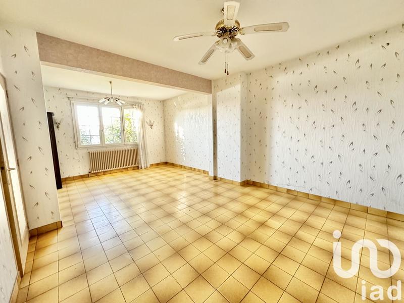 Maison - 268 m² - 12 pièces