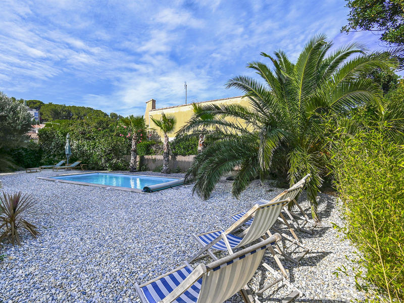 Villa - 184 m² - 7 pièces