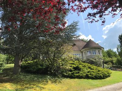 Villa - 280 m² - 9 pièces