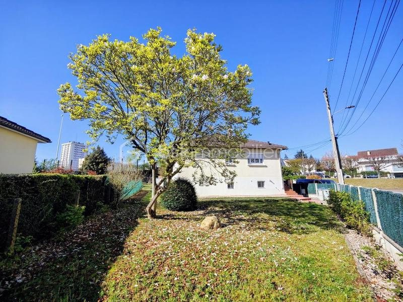 Maison - 105 m² - 5 pièces