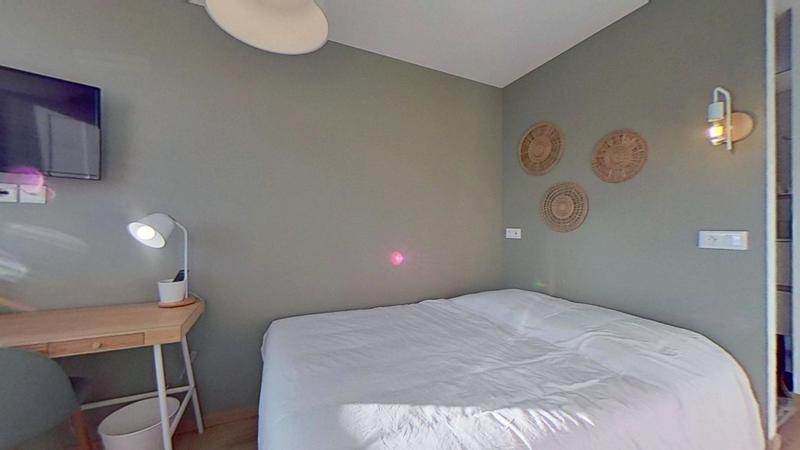 Chambre - 11 m² - 6 pièces