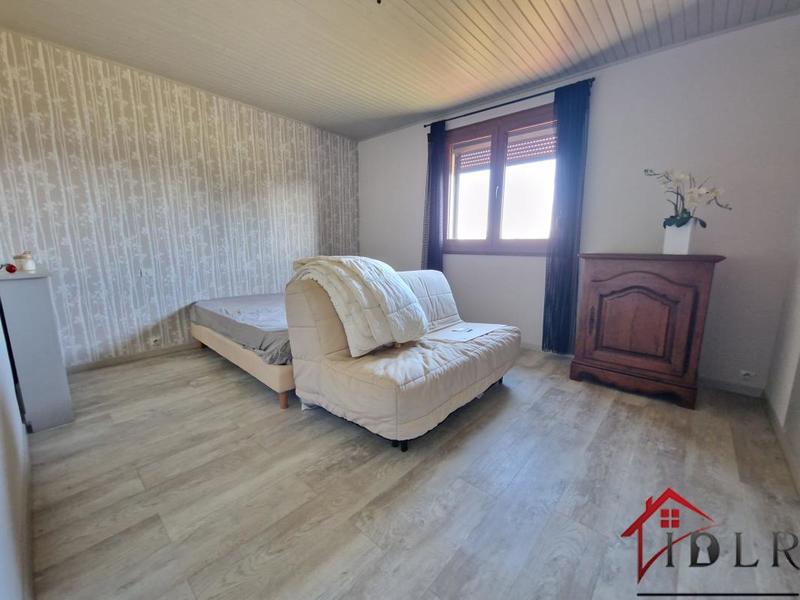 Maison - 95 m² - 5 pièces